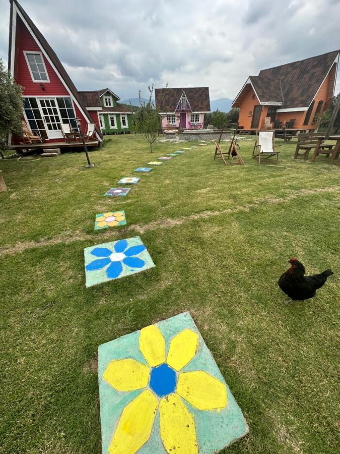 Seyyah Cafe Bungalows Aliaga Exteriör bild